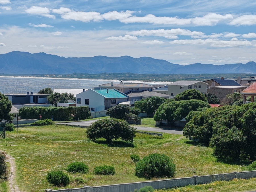 4 Bedroom Property for Sale in De Kelders Western Cape